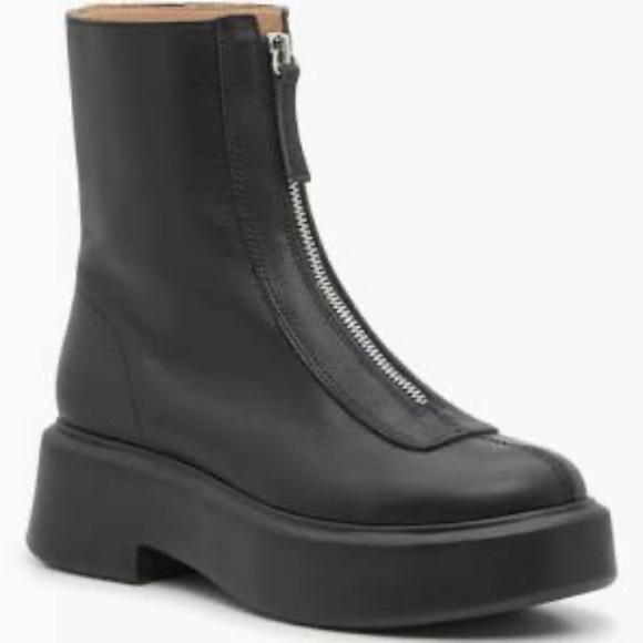 BRAND NEW Steve Madden Jones Boot – Black | Size 7.5 🖤 - Picture 1 of 6